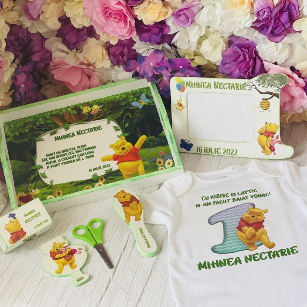 Set tavita pentru taiere mot baieti, model Winnie UK, 30×20 cm,