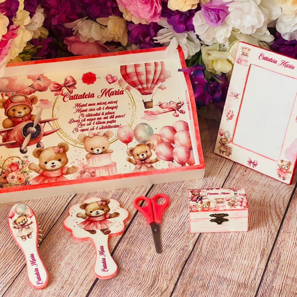 Set tavita pentru taiere mot fetite, model Ursulet fetita UK, 35×25 cm